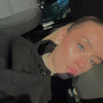 Babysitter Basseux: Lana