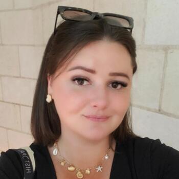 Babysitter in Crèvecœur-le-Grand: Amélia