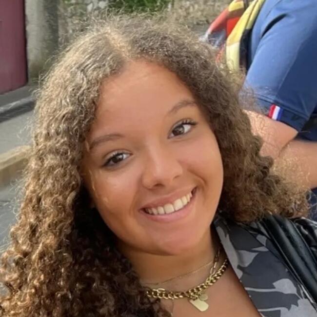 Babysitter in Lunel: Ines