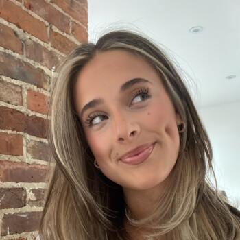 Babysitter Emsworth: Honey