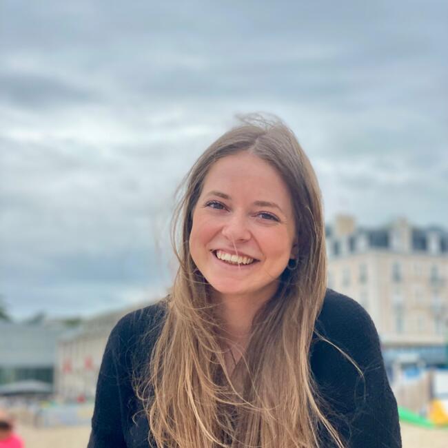 Babysitter in Vichy: Emeline