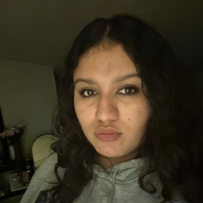 Babysitter in Fontana: Sherly