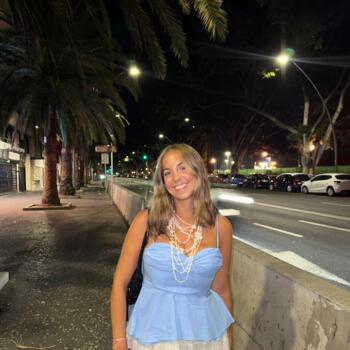 Babysitter in Granada: Paula Belbel Ramirez