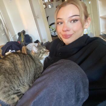 Babysitter in Berlin: Ada