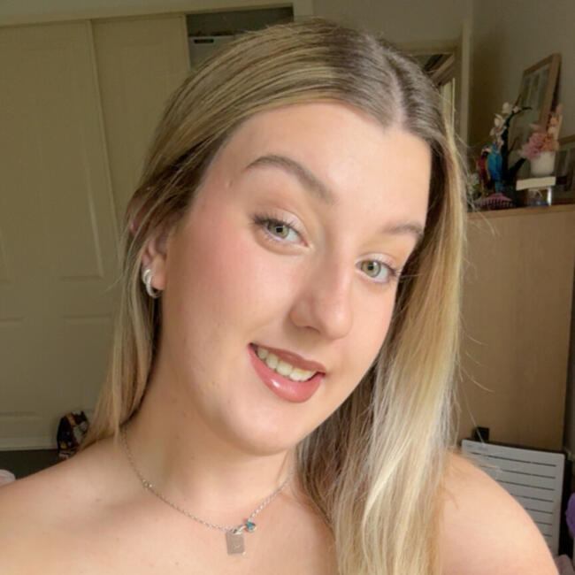 Babysitter in Sydney: Katrina