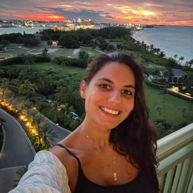 Emprego de babá em Florianópolis: Mariana