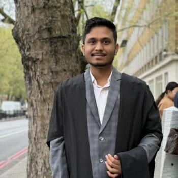 Nanny em Londres: Avishek