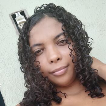 Babá em Chapecó: Priscila