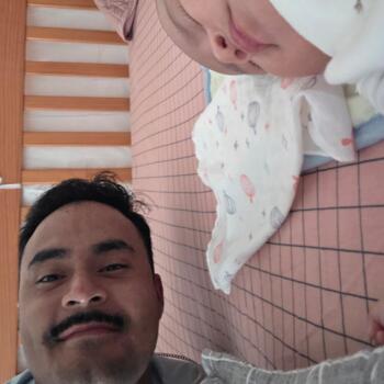 Babysitting job in Pyeongtaek-si: babysitting job Miguel