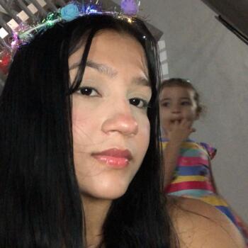 Babysitter in Manaus: Jamilly
