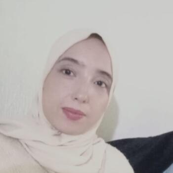 مربية أطفال في فاس: Karima