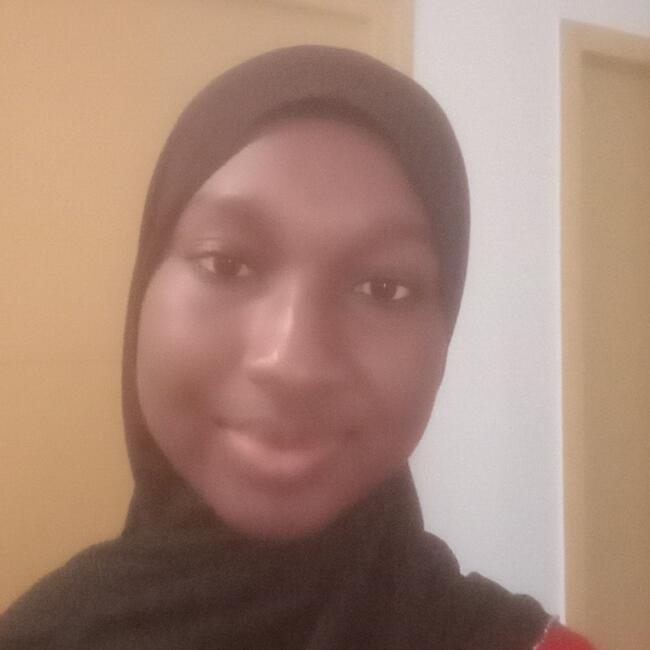 Babysitter in Calais: Fatou Bintou