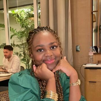 Babysitter Bristol: Bintou Muriel