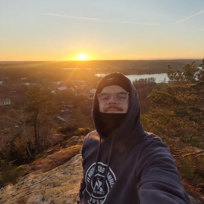 Babysitter in Pluneret: Vincent