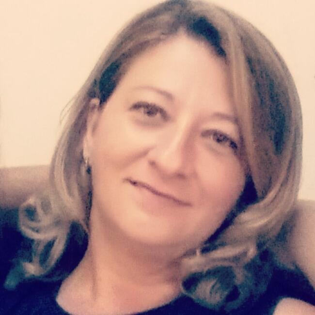 Babysitter in Debrecen: Gyöngyi