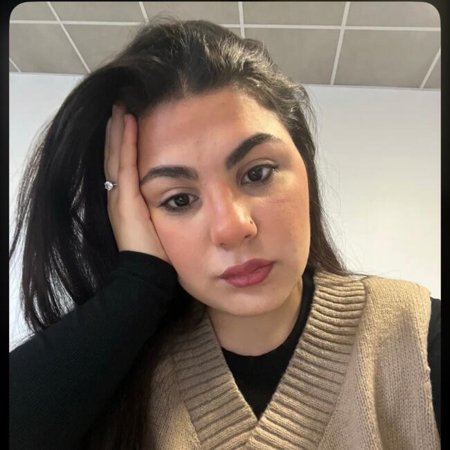 Babysitter in Joué-lès-Tours: Dilara