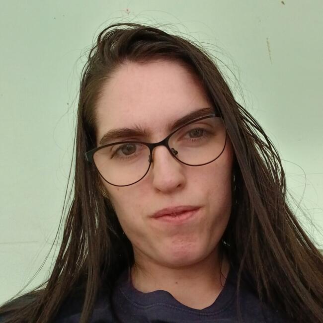 Babysitting job in Nébian: Emilie