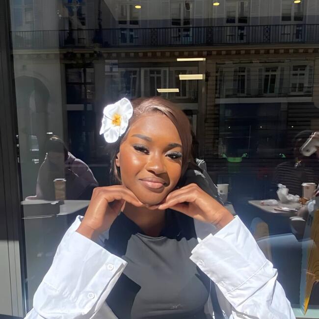 Babysitter in Villers-Saint-Paul: Mariam