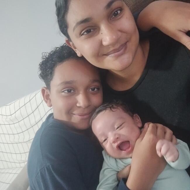 Emprego de babá em Guarujá: Vitoria