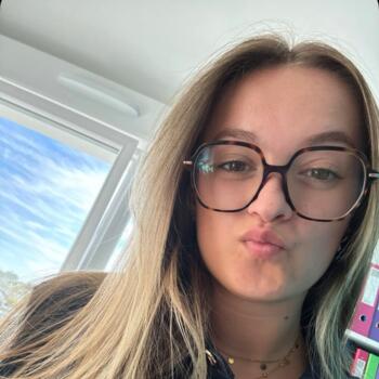 Babysitter in Angers: Noémie