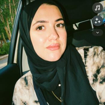 وظيفة جليسة أطفال في جدة: فرص عمل كجليسة أطفال Hadeer