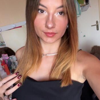 Babysitter in Vianne: Paloma