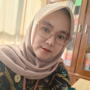 Babysitting job in Tasikmalaya: babysitting job Ria