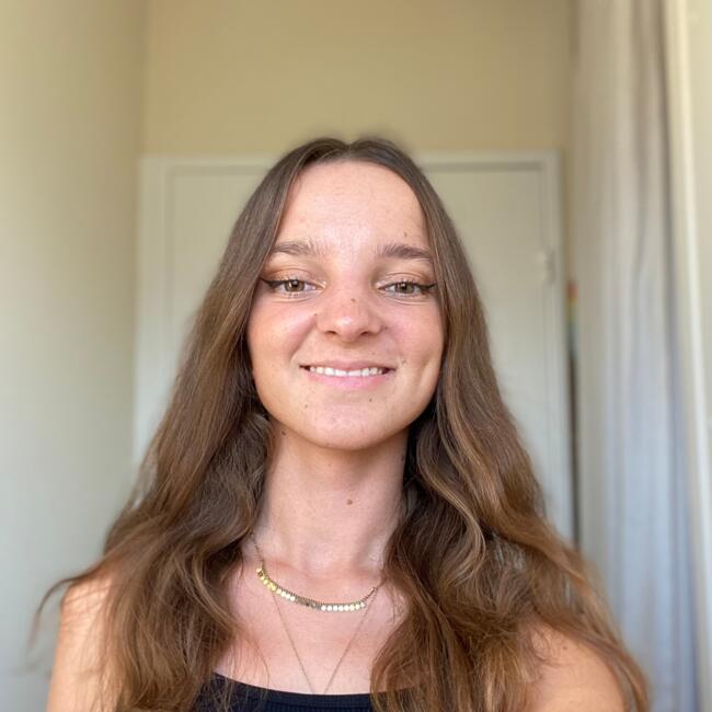 Babysitter in Sargé-lès-le-Mans: Chloé