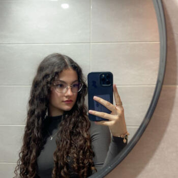 Babysitter Romford: Livia