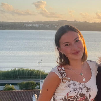 Babysitter in Bristol: Fern