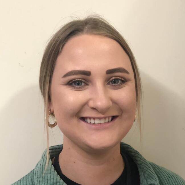 Babysitter in Christchurch: Ella