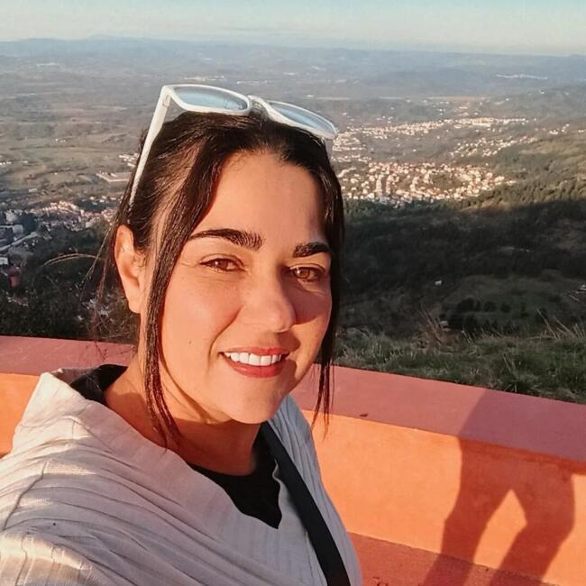Babysitter em Lisboa: Angela