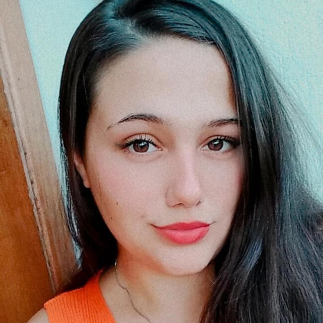 Babá em Itapema: Luana