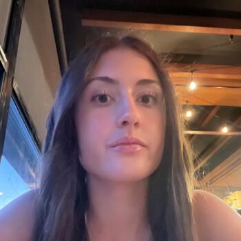 Babysitter in Auckland: Dalia