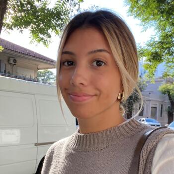Babysitter in Montevideo: Anastassia Bejere