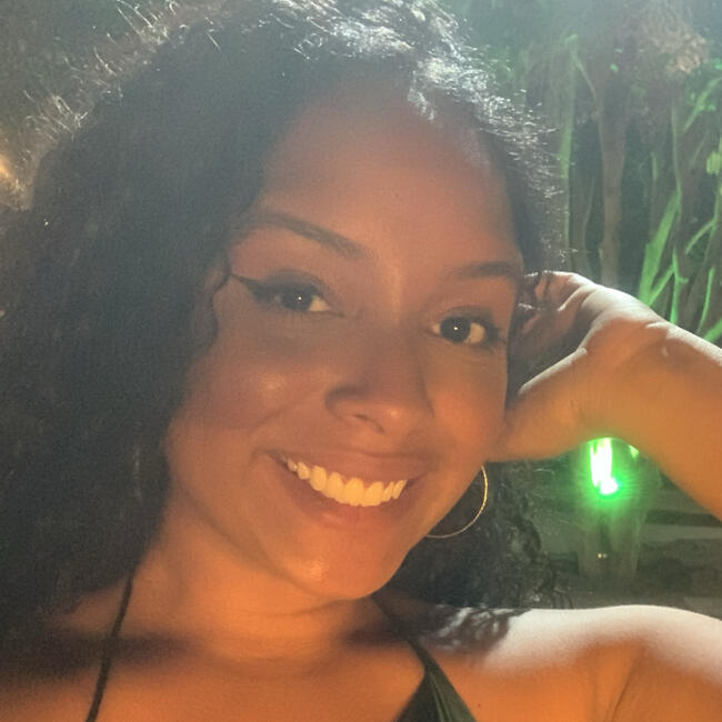 Babysitter in Uberlândia: Letícia