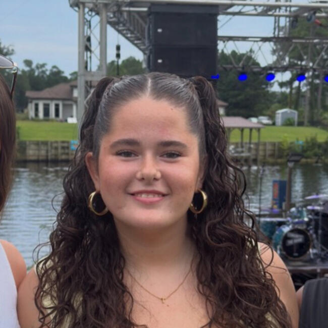 Babysitter in Mt. Pleasant: Tiyana