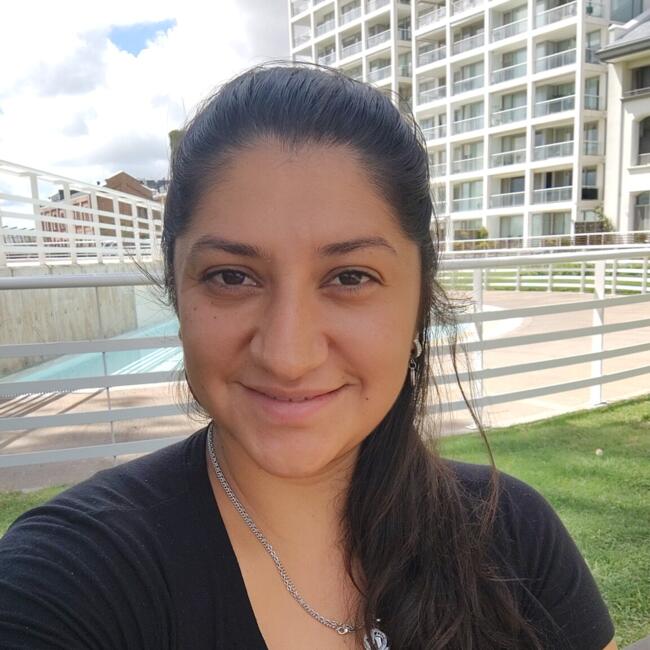 Babysitter in Rosario: Brenda