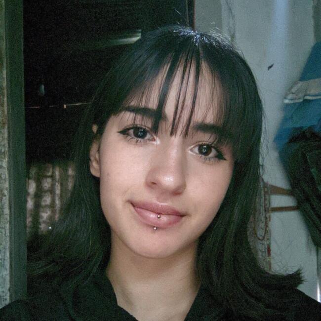 Babysitter in Centenário do Sul: Mariane Lara