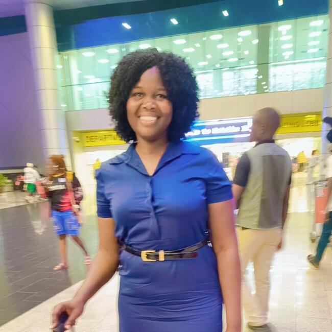 Nanny in Abu Dhabi: Lucky