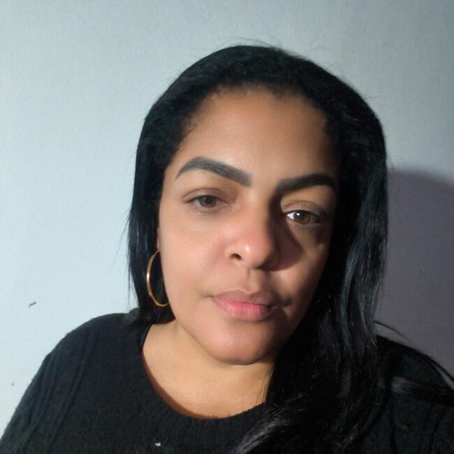 Babysitter in Magé: Flavia