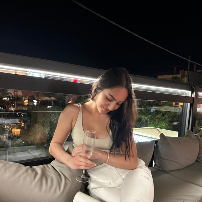 Babysitter στην περιοχή Βύρωνας: Gabriela