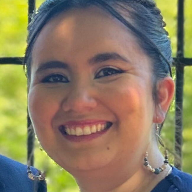 Babysitter in Irigny: Cynthia -rose