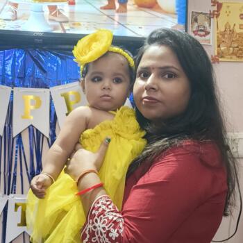 Babysitting job in Ghaziabad: babysitting job Shweta