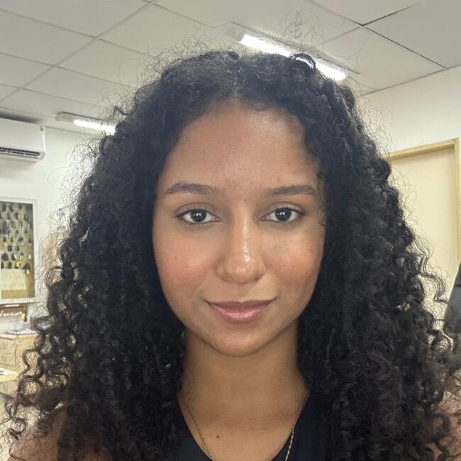 Babysitter in São Luís: Thayna