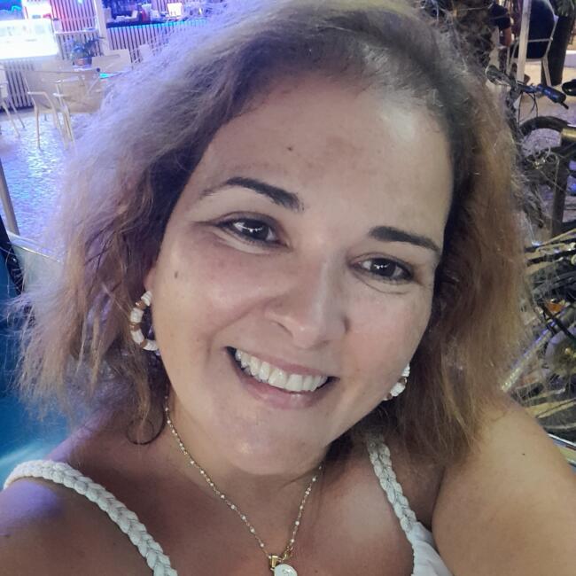 Babysitter in Lisbon: Elisabete Silva