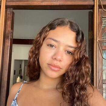 Babysitter in Salvador: Iasmin