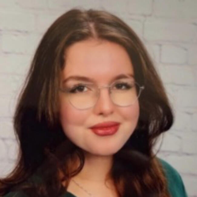 Babysitter in Vienna: Viki