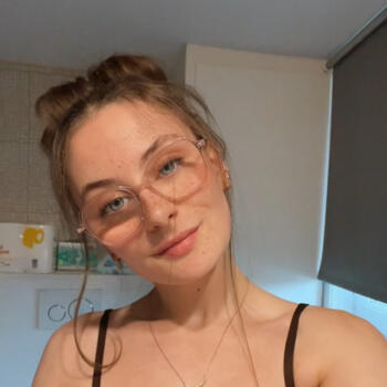 Babysitter in Leuze: Sarah