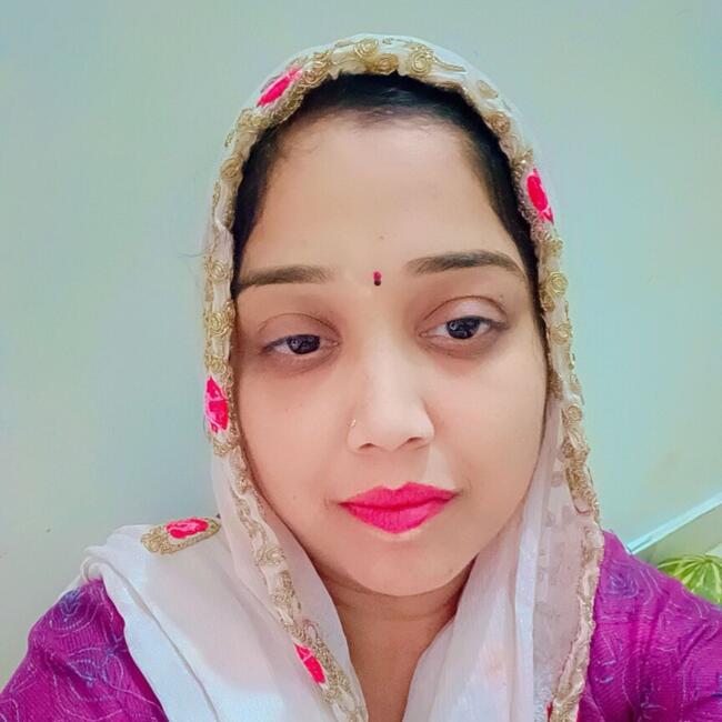 हैदराबाद में आया: Neha